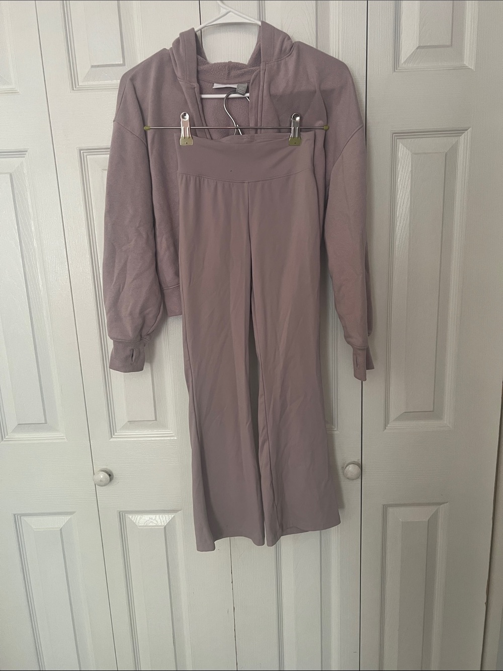 Light pink 2 piece set zip up hoodie and flare leggings
